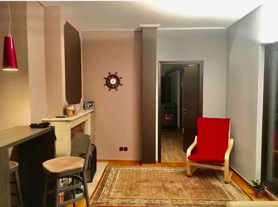 Cozy Loft With Jazz Notes In Kolonaki